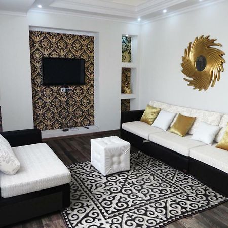 Comfort Apartment Бішкек Екстер'єр фото