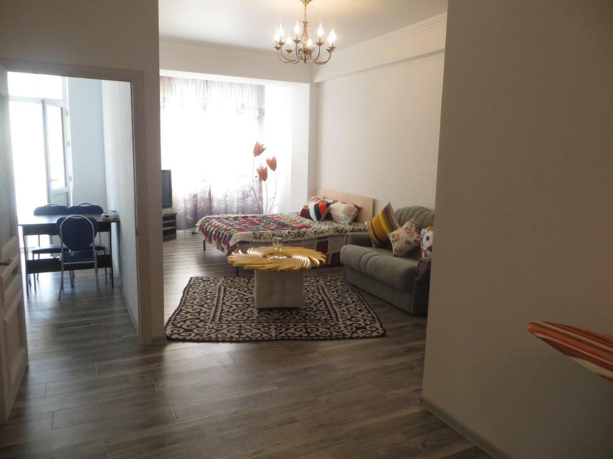 Comfort Apartment Бішкек Екстер'єр фото